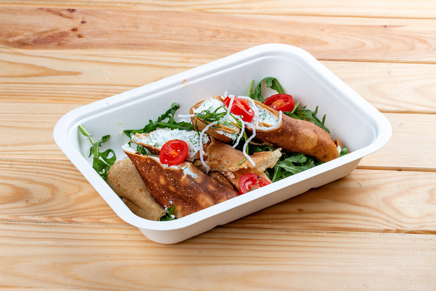 Mittagessen Cannelloni mit Ricotta und Spinat