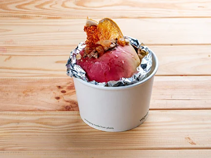 Zweites Frühstück (zweites Gericht) Apfel, gebacken mit Nüssen und Honig