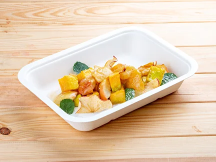 Nachmittagsimbiss Gebackener Kürbis mit Äpfeln und Rosinen