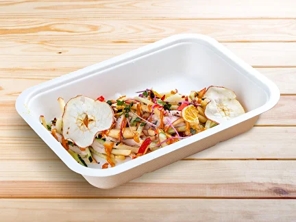 Zweites Frühstück (erster Gang) Salat mit Hähnchenbrust und Zitrusdressing