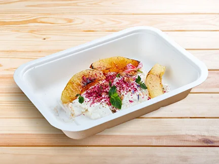 Zweites Frühstück (zweites Gericht) Geschmorte Birne mit Käse-Mousse