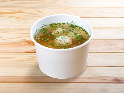 Mittagssnack Hühnerbrühe mit Fleischbällchen